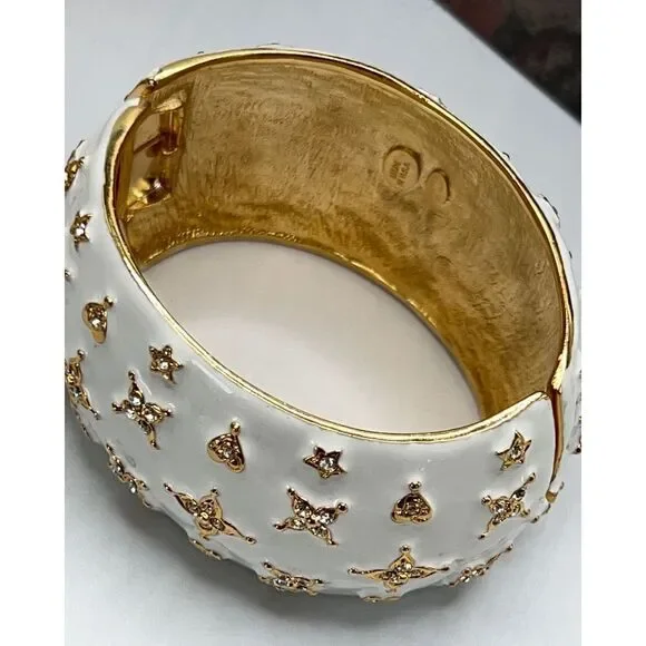 White Enamel Gold & Crystal Bracelet Kenneth Jay Lane Hearts & Stars - Picture 10 of 15
